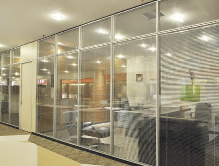 BST-83°˹ϵУ˫ĲƷṹϸ